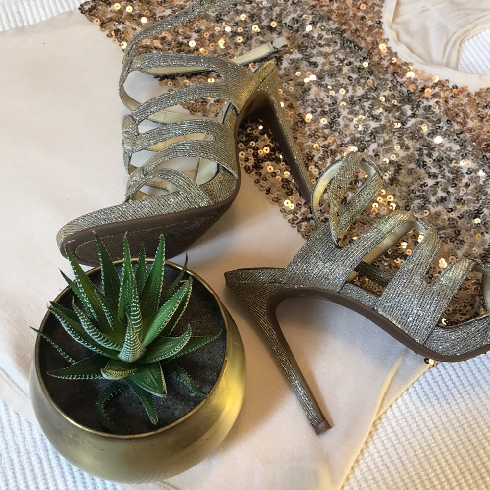 Jessica Simpson Women's Reyse Heeled Sandal